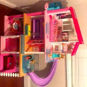 Barbie dollhouse